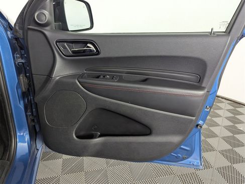 Used 2023 Dodge Durango GT image 37
