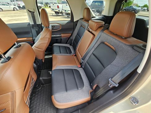 Certified 2024 Ford Bronco Sport Outer Banks w/ Tech Package image 28