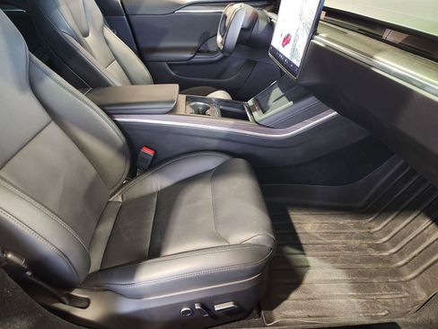 Used 2022 Tesla Model S image 15