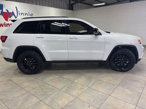 Used 2019 Jeep Grand Cherokee Limited AWD/4WD image 5