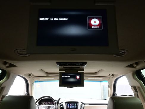 Used 2015 GMC Yukon XL SLT w/ Open Road Package image 17