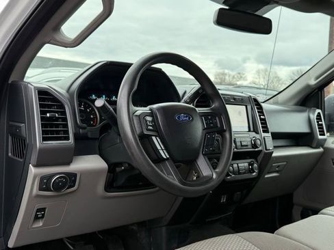 Used 2019 Ford F150 XLT w/ Trailer Tow Package image 14
