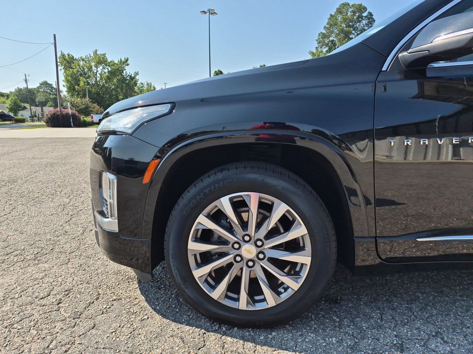 Certified 2023 Chevrolet Traverse Premier FWD image 36