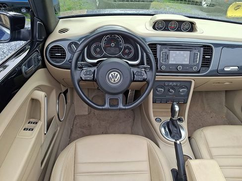 Used 2013 Volkswagen Beetle 2.0T FWD image 13