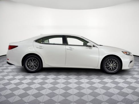 Used 2018 Lexus ES 350 w/ Premier Package FWD image 8