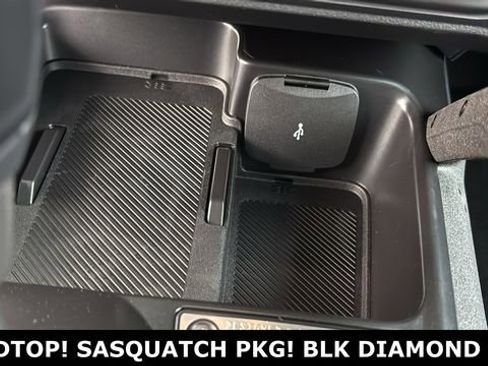 New 2025 Ford Bronco Big Bend w/ Black Diamond Package image 17