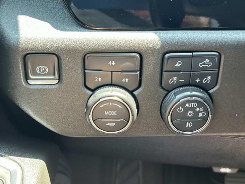 Used 2024 Chevrolet Silverado 2500 LT w/ Safety Package AWD/4WD image 44
