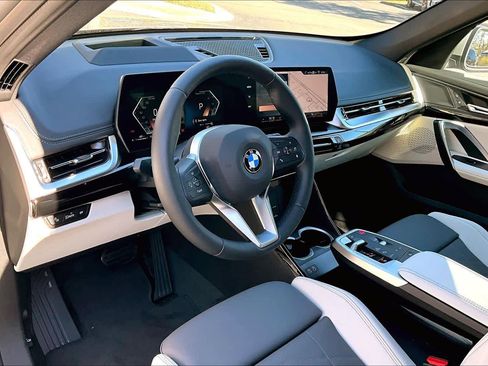 New 2026 BMW X1 xDrive28i w/ Technology Package image 8