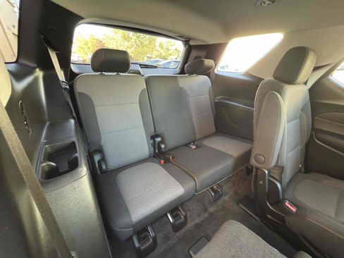 Used 2019 Chevrolet Traverse LT image 63