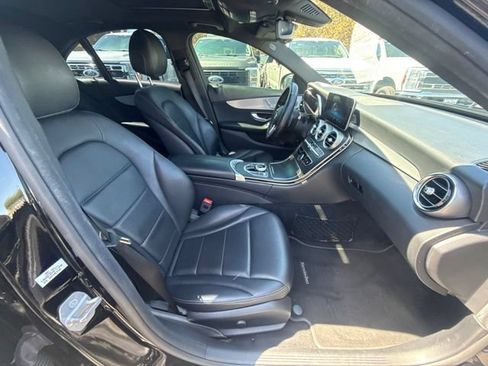 Used 2019 Mercedes-Benz C 300 Sedan image 8