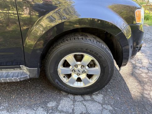 Used 2011 Ford Escape Limited w/ 302A Rapid Spec Order Code AWD/4WD image 11