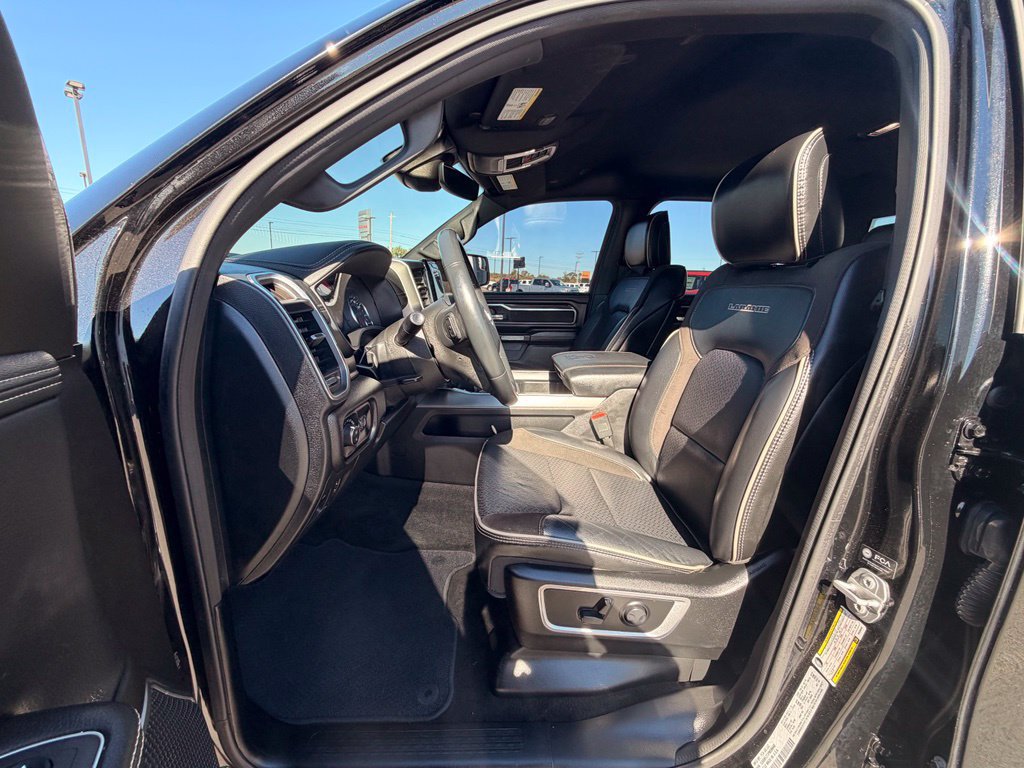 Used 2023 RAM 1500 Laramie AWD/4WD image 18