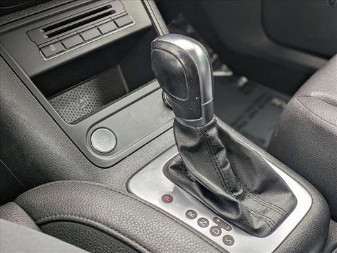 Used 2014 Volkswagen Tiguan SEL image 14