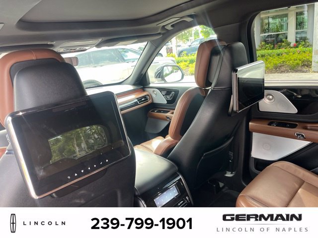 Used 2021 Lincoln Aviator Grand Touring w/ Equipment Group 302A AWD/4WD image 14
