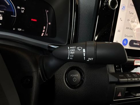 New 2026 Toyota Camry Hybrid FWD image 34