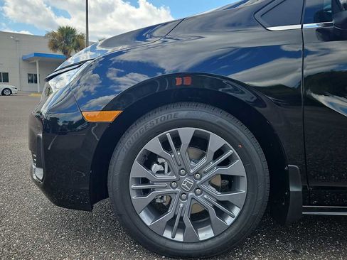 New 2026 Honda Odyssey Touring image 18