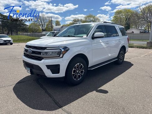 Used 2022 Ford Expedition XLT AWD/4WD image 1