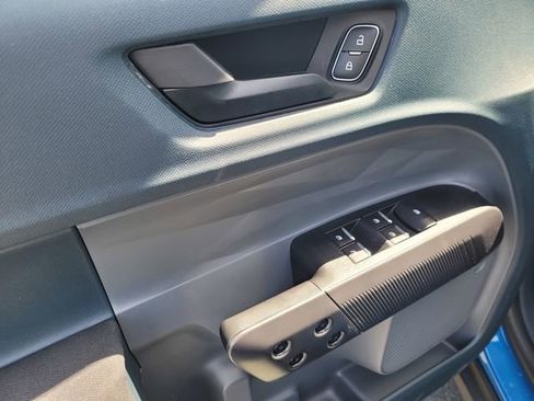 New 2026 Ford Maverick XL image 8