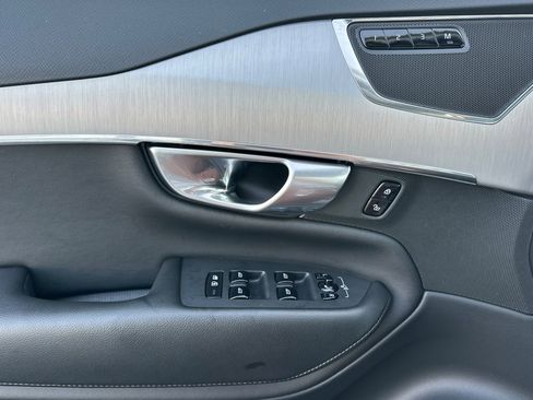 Used 2023 Volvo XC90 B5 Core w/ Climate Package image 15