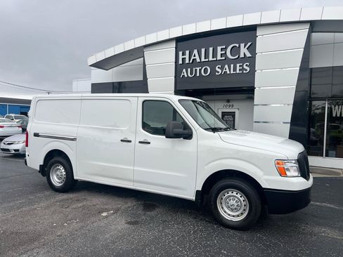 Used 2021 Nissan NV 1500 SV RWD image 7