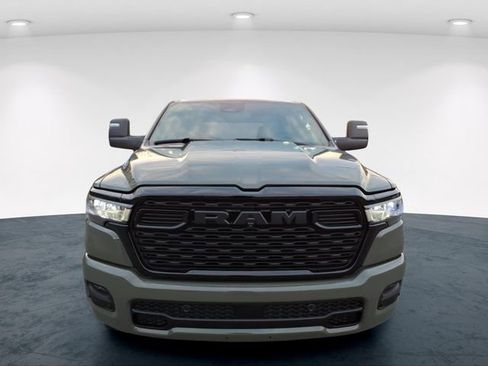 New 2026 RAM 1500 4x4 Crew Cab image 4