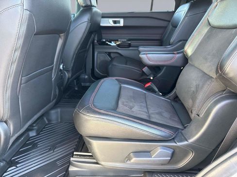 Used 2024 Ford Explorer ST-Line w/ Class IV Trailer Tow Package RWD image 15