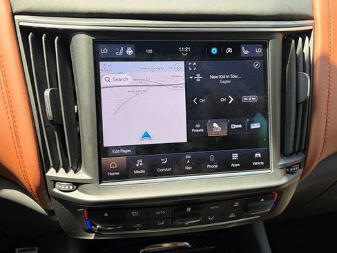 Used 2023 Maserati Levante F Tributo AWD/4WD image 28