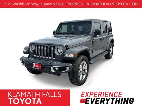 Used 2022 Jeep Wrangler Unlimited Sahara AWD/4WD image 1