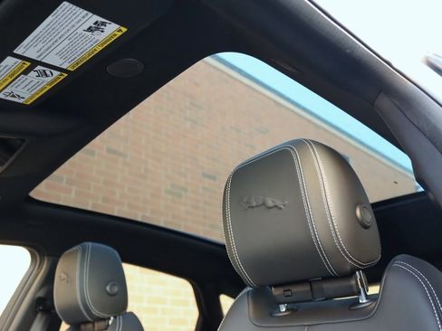 Certified 2024 Jaguar E-PACE R-Dynamic SE image 13