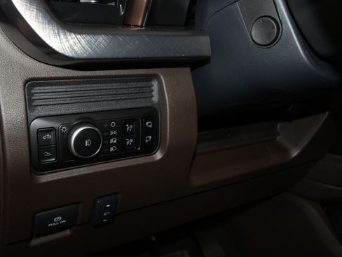 New 2026 Ford F250 King Ranch w/ Chrome Package AWD/4WD image 9