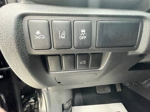 Used 2025 Mitsubishi Eclipse Cross SE image 13