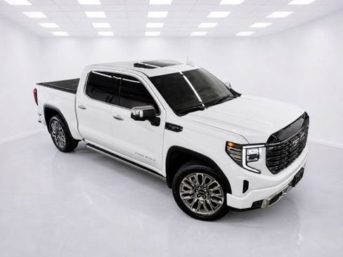 Used 2026 GMC Sierra 1500 Denali Ultimate AWD/4WD image 6