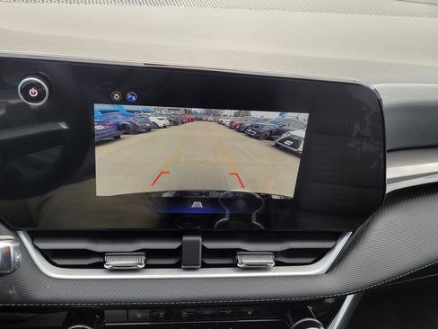 New 2026 Chevrolet Equinox LT image 18