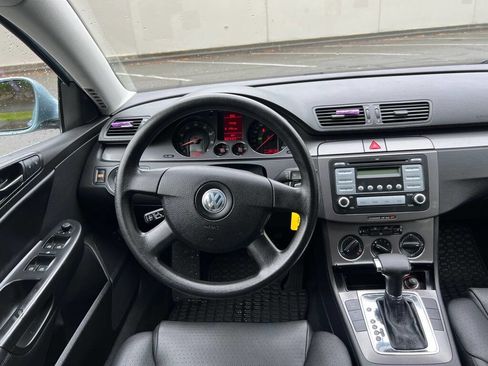 Used 2008 Volkswagen Passat 2.0T image 12