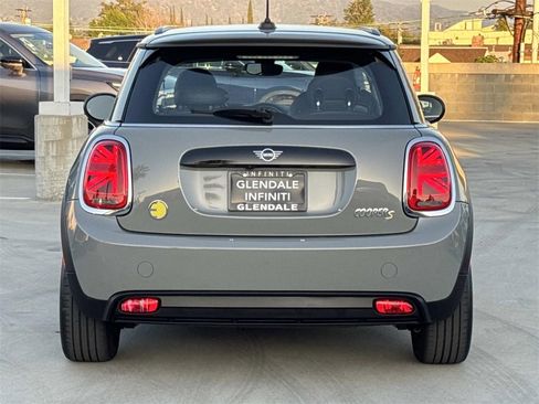 Used 2022 MINI Cooper SE image 5