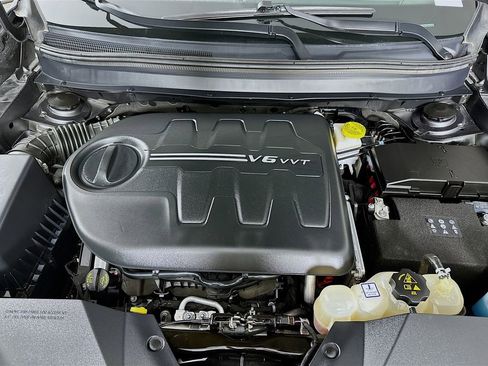 Used 2021 Jeep Cherokee Latitude Lux w/ Comfort/Convenience Group image 36