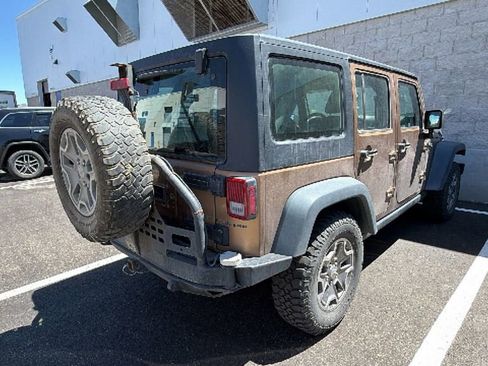 Used 2015 Jeep Wrangler Unlimited Sport w/ Connectivity Group AWD/4WD image 2