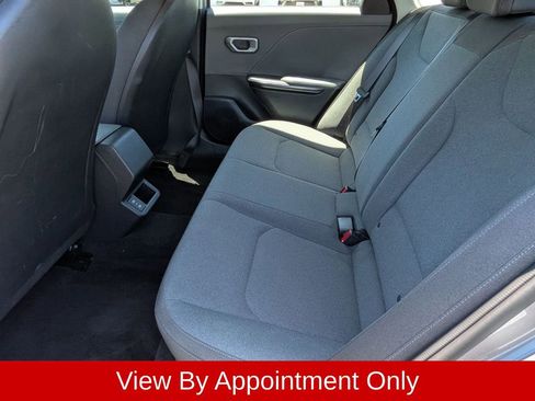 Used 2025 Kia K4 FWD image 26