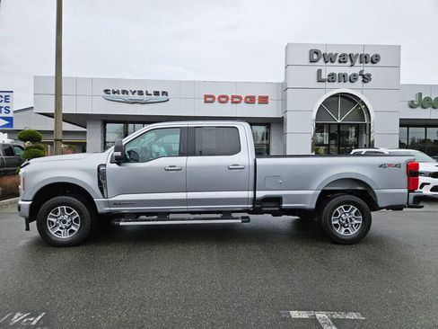 Used 2024 Ford F350 Lariat image 2