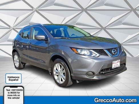 Used 2017 Nissan Rogue Sport SV image 1