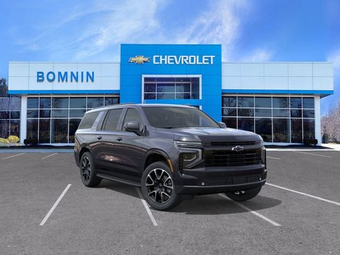 New 2026 Chevrolet Suburban RST image 2