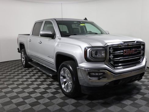 Used 2018 GMC Sierra 1500 SLT w/ SLT Premium Package image 3