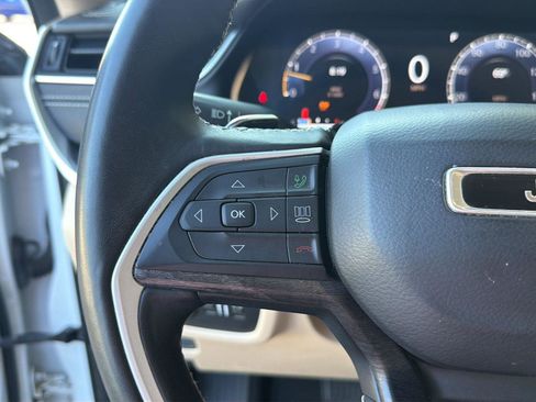 Used 2021 Jeep Grand Cherokee L Limited AWD/4WD image 22