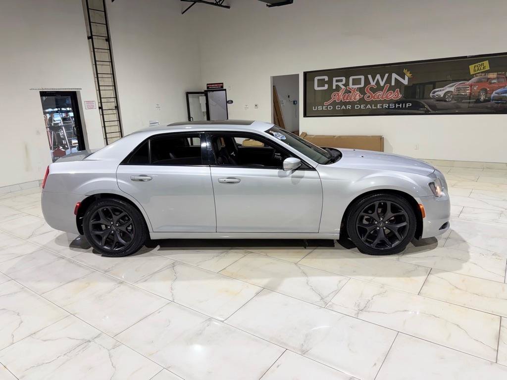 Used 2023 Chrysler 300 S RWD image 6