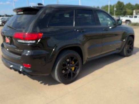 Used 2018 Jeep Grand Cherokee Trackhawk AWD/4WD image 7