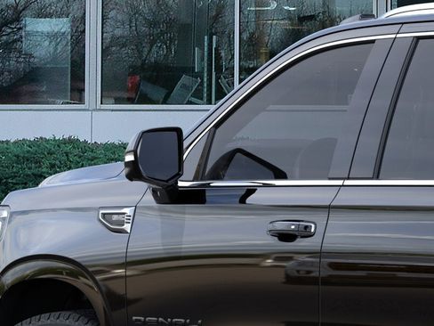 New 2026 GMC Yukon XL Denali w/ Denali Reserve Package AWD/4WD image 37