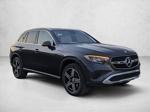 Used 2026 Mercedes-Benz GLC 300 image 8