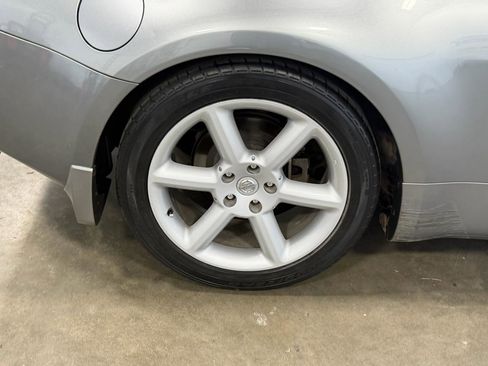 Used 2004 Nissan 350Z Touring RWD image 35