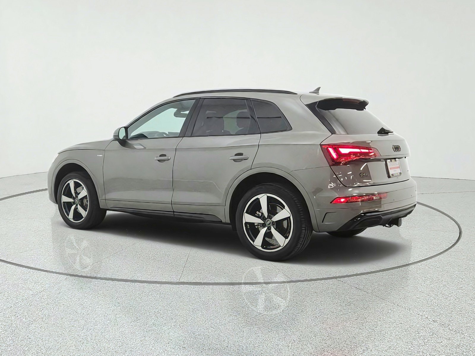 Used 2023 Audi Q5 2.0T Premium Plus w/ Premium Plus Package AWD/4WD image 7
