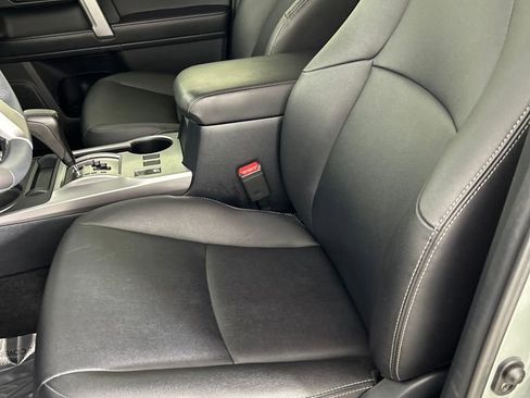 Used 2022 Toyota 4Runner TRD Sport image 12